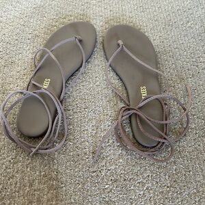NEVER WORN BRAND NEW TKEES SANDALS